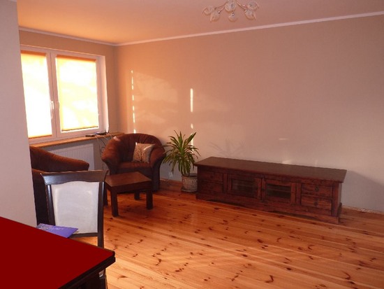 <h2>Dom w kameralnej cz�ci Osowy</h2> <h3>Cena: 689.000,00 </h3> <a href='index.cgi?action=11&cmd=VDT_EDIT&idn=753'>Wi�cej...</a>